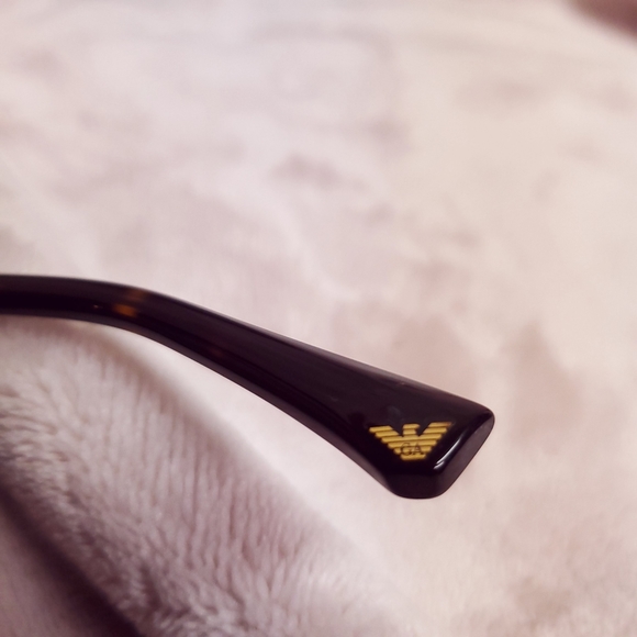 Emporio Armani Frame with Soft Case - Picture 4 of 4